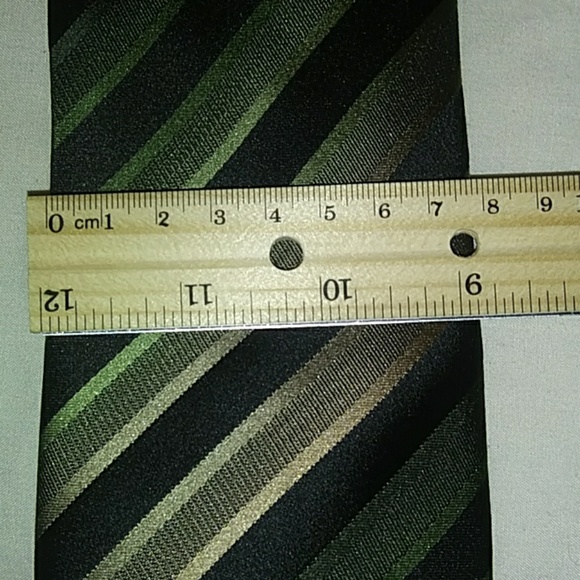 Kenneth Cole - Picture 3 of 8